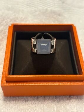 Women’s Silver Ring with Light Blue Moon Stone. Vintage